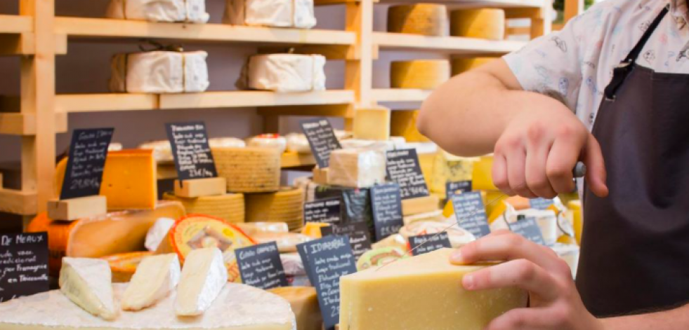 A Queixería, así es el templo del queso en A Coruña