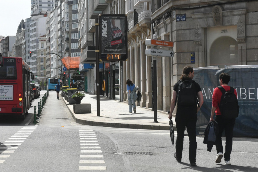 Las altas temperaturas que se registran en Galicia tocarán techo este miércoles