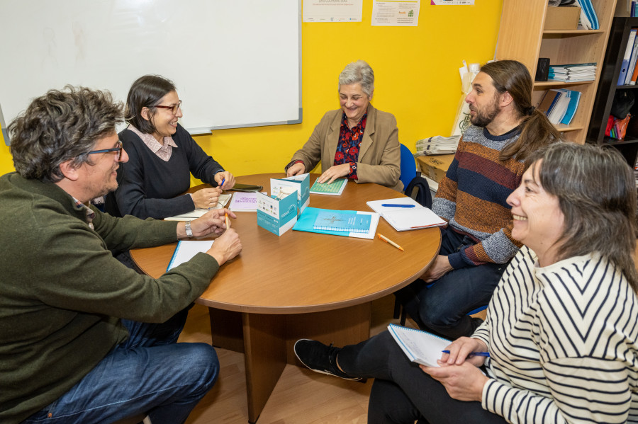 La Marea propone crear en A Coruña un espacio de trabajo compartido entre cooperativas y entidades sociales