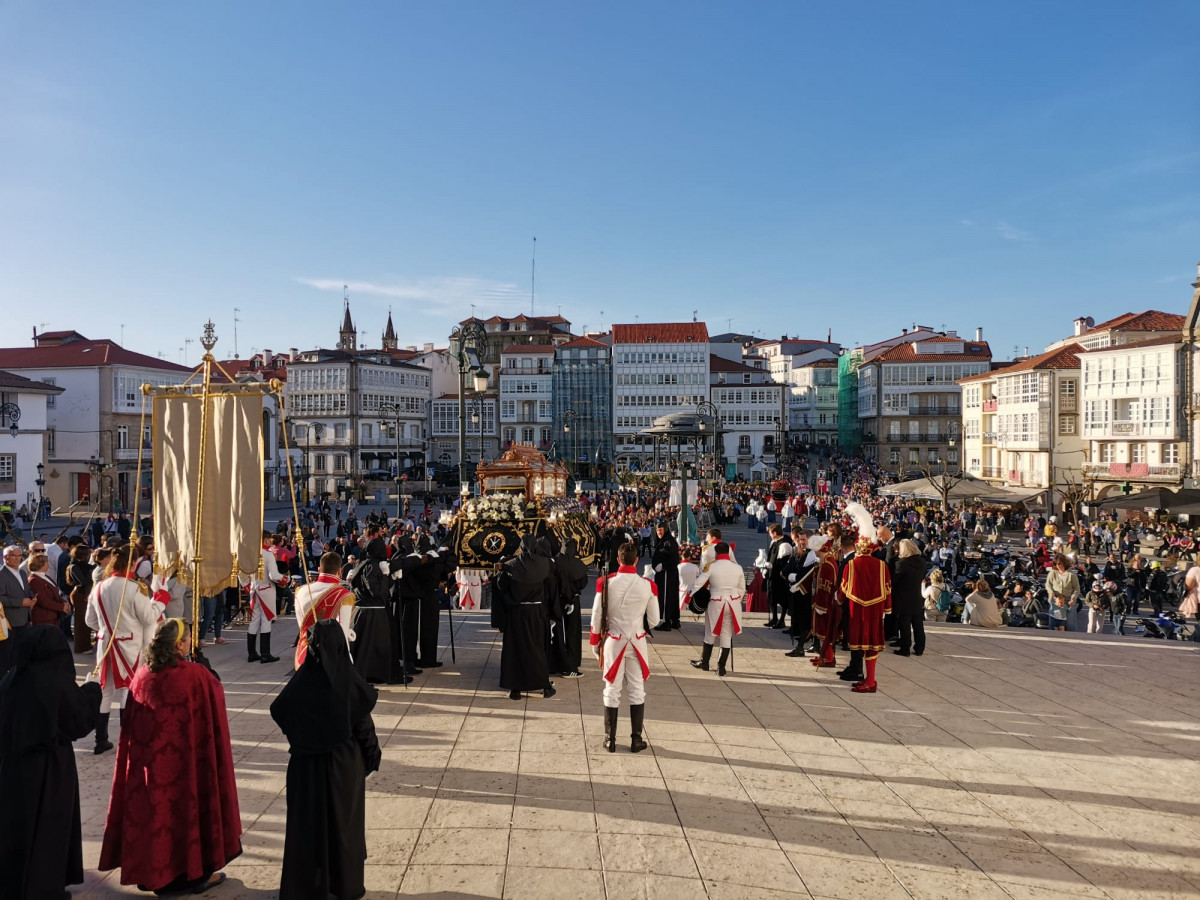 Procesion del Santo Entierro en Betanzos (2)