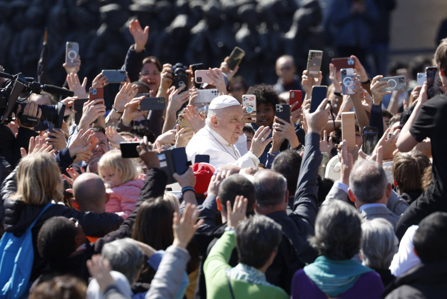 El papa ruega por el diálogo entre Israel y Palestina en su mensaje de Pascua