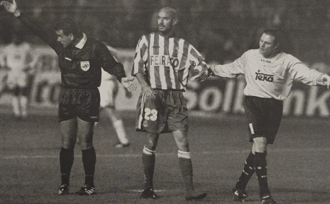 Cau00f1izares retira del campo a Abreu