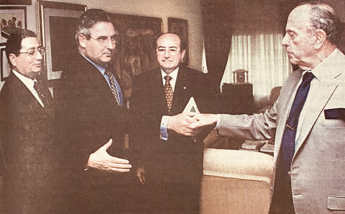 Eroski y Vegonsa firman un pacto 1998