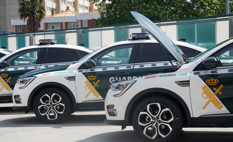 El 25% de los vehículos de la Guardia Civil de la Comandancia de Lonzas son híbridos o eléctricos