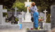 Lugo podría dejar sin enterrar muertos por el escaso plantel del cementerio