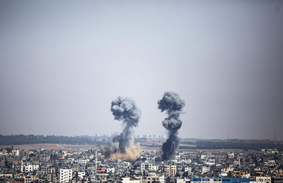 Israel dice que la escalada con Gaza “aún  no terminó” mientras prosiguen los ataques