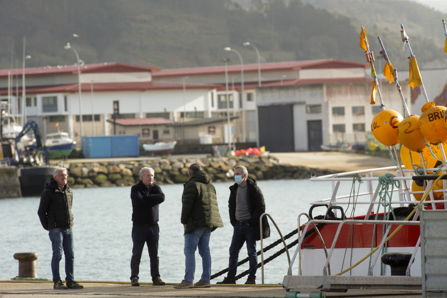 Encuentran un cadáver en el puerto de Celeiro