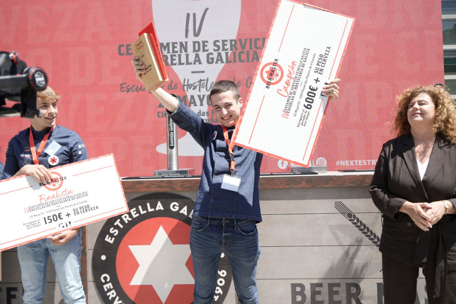 Un alumno de Pontevedra, ganador del Certamen de Servicio de Cerveza Estrella Galicia