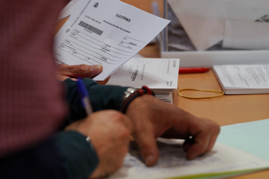 La junta de zona de A Coruña ha aceptado 669 renuncias de miembros de mesas electorales