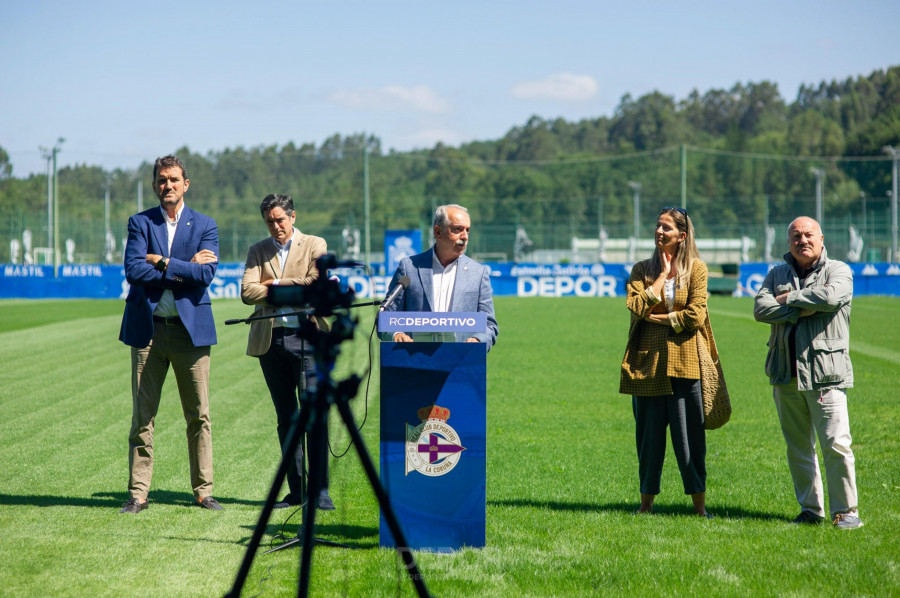 Renuncia el Consejo de Administración del Deportivo de la Coruña y cesa su  entrenador