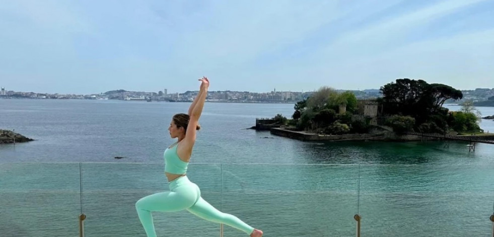 Nueva edición de yoga con vistas en la terraza de Noa