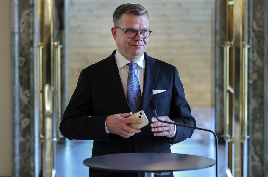 El Parlamento de Finlandia elige primer ministro al conservador Petteri Orpo