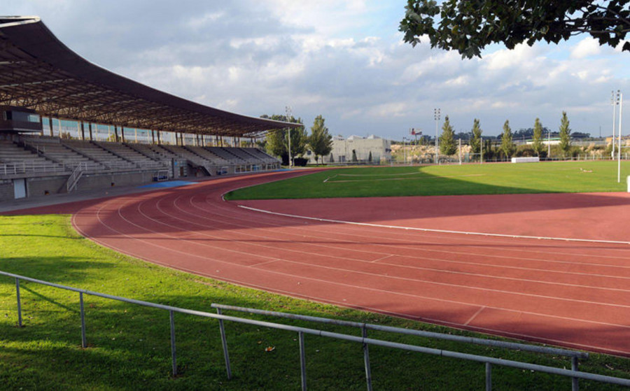 El estadio universitario de Elviña se pasa a llamar "A Mariña Dourada"