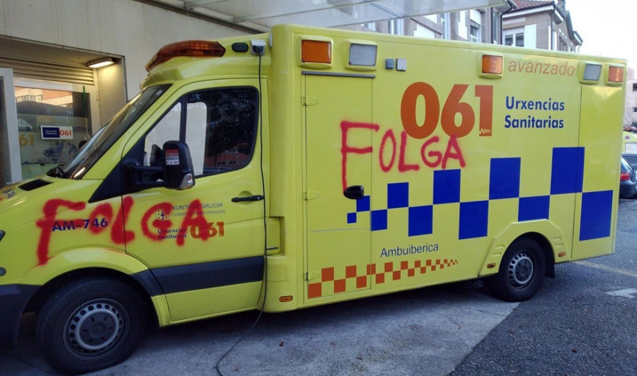 El 061 contabiliza más de 50 ambulancias con las ruedas pinchadas en el primer día y medio de huelga