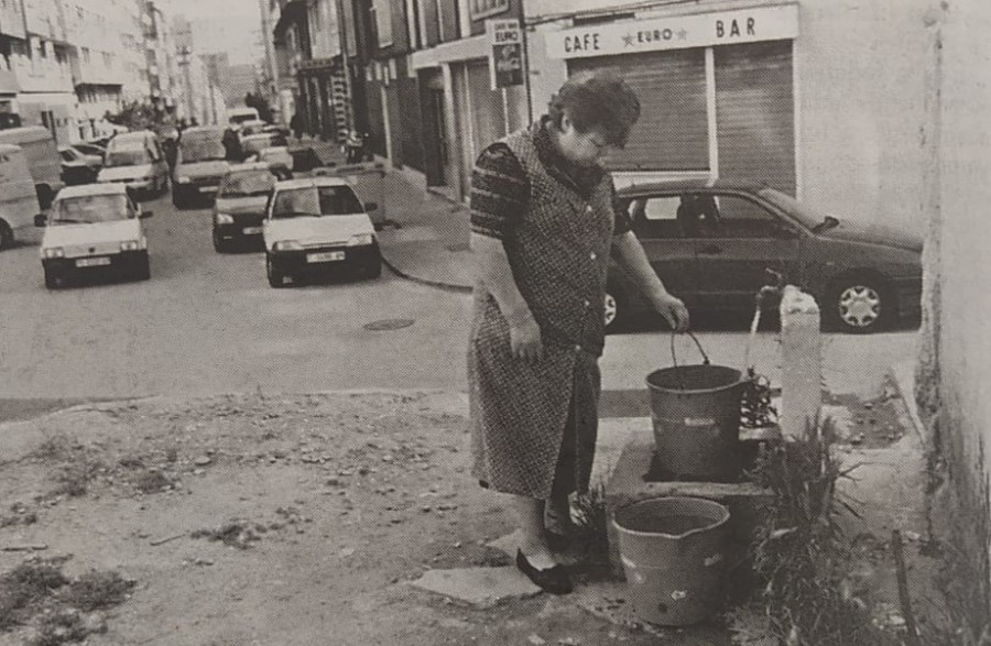 Hace 25 años: Hogares de A Coruña a los que todavía no llega el agua corriente