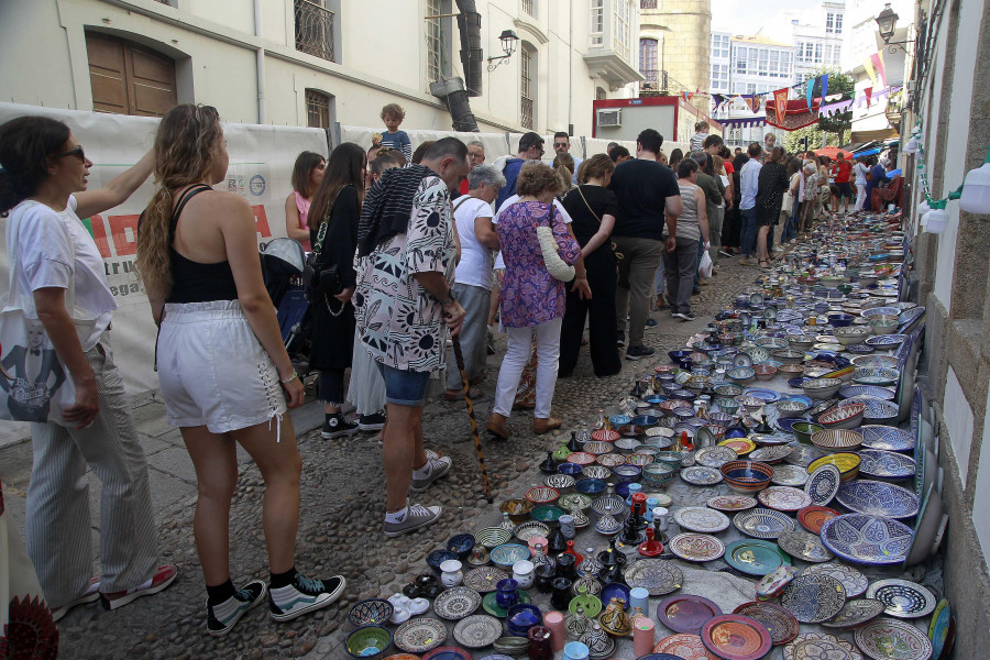 La feria medieval de A Coruña triunfa más allá de la Ciudad Vieja