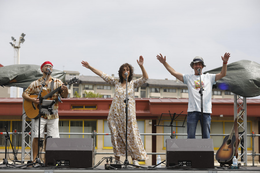 Sardinas y música, protagonistas de la segunda jornada festiva en O Birloque