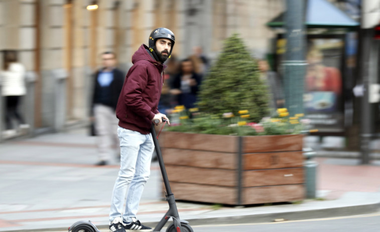 Así son los usuarios de patinete eléctrico: urbanitas de 35 años que lo emplean para ir a trabajar