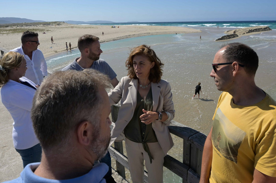 La Xunta abre la laguna de Baldaio, en Carballo, para restaurar el flujo de agua