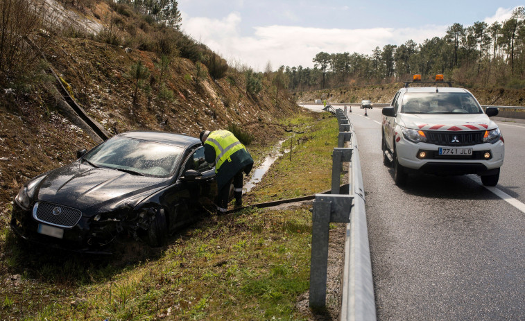 El joven que causó el accidente en el que murieron un vigués y su hija de 13 meses denunciará a Transportes