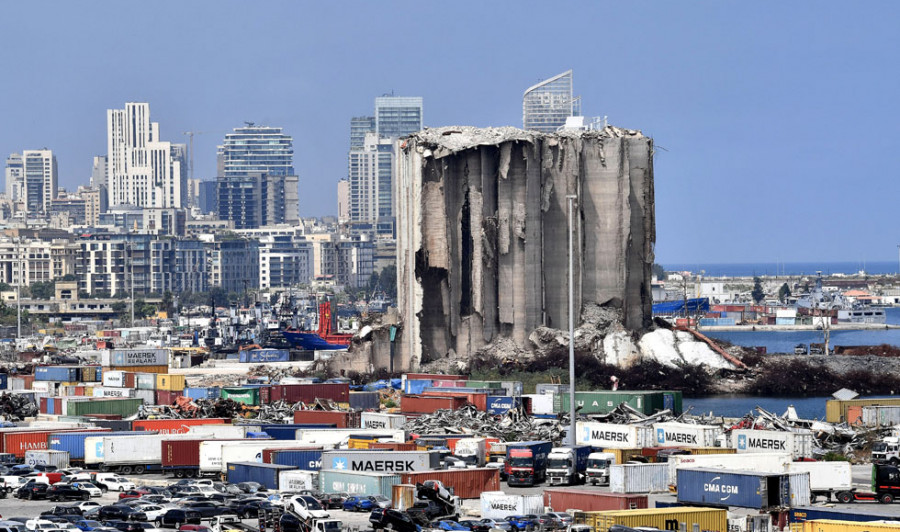 Cientos de personas aún piden justicia al cumplirse tres años de la explosión de Beirut