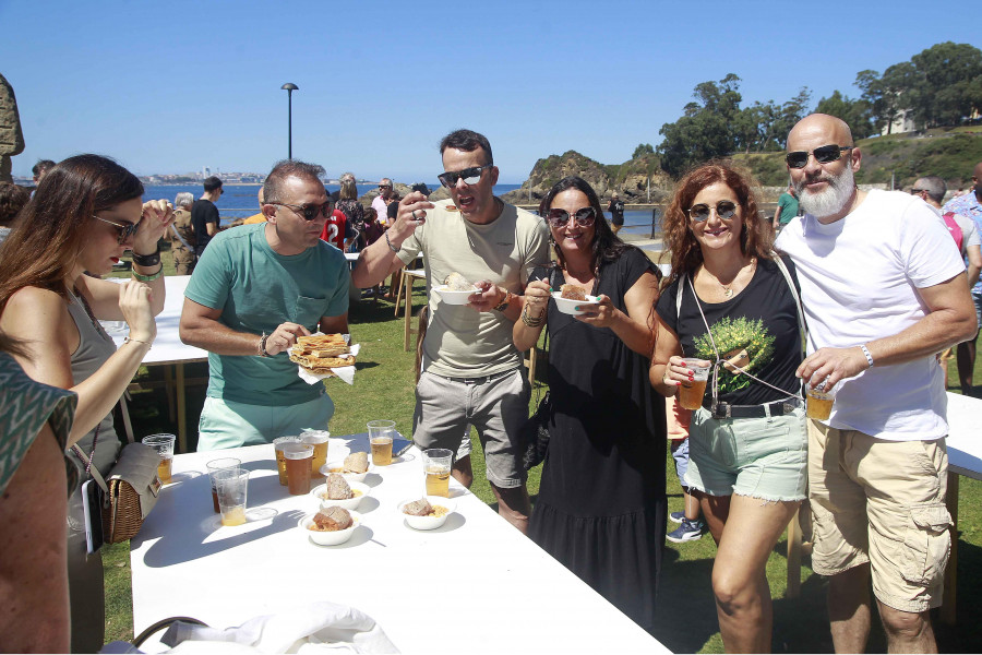 Langostinos y verbenas para hoy en las fiestas de A Coruña y su área metropolitana