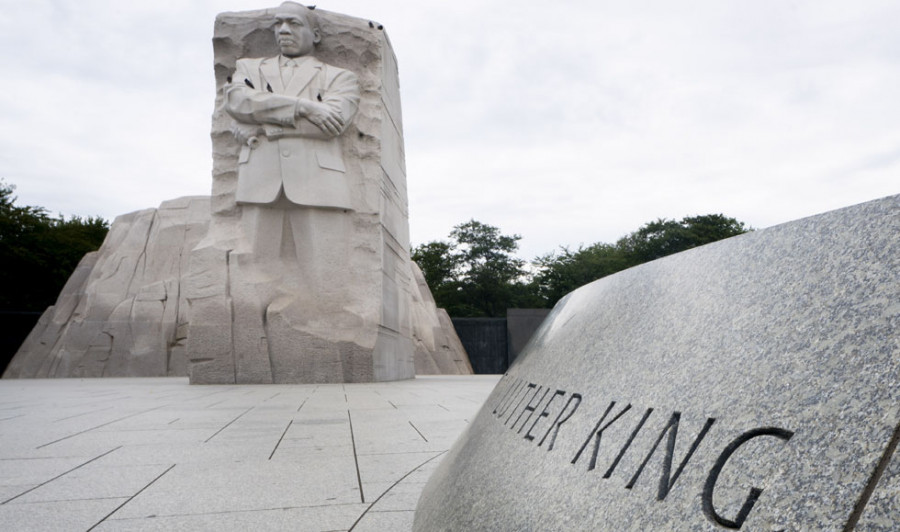 Miles de personas marchan en Washington en el 60 aniversario del "I have a dream"