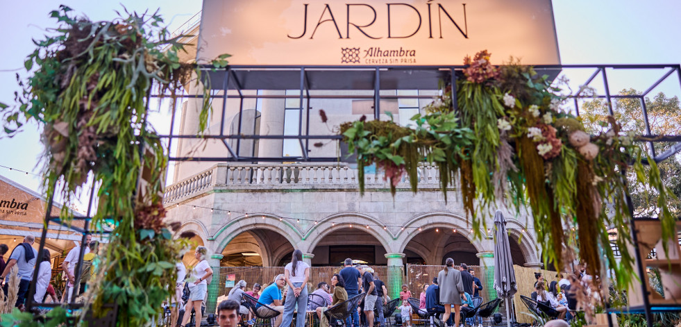 Rafa Centeno, Ángel Stanich, Xiana Cobo y Lúa Mosquetera, protagonistas de los planes de esta semana en Jardín Alhambra