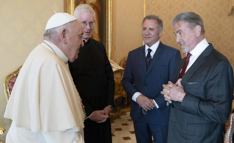 El papa recibe en el Vaticano a Sylvester Stallone