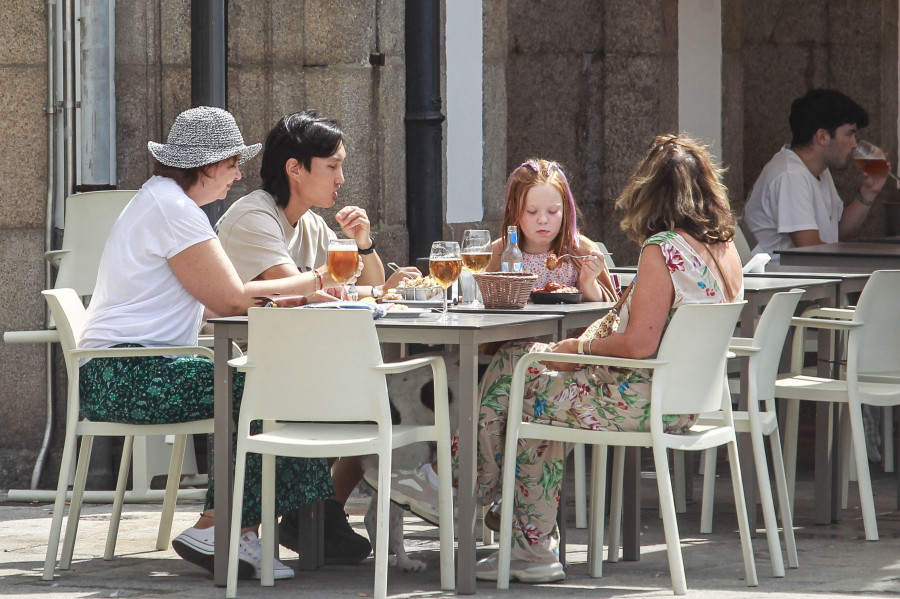 Godello, Estrella Galicia y zamburiñas: la ‘guiri experience’ de moda en A Coruña