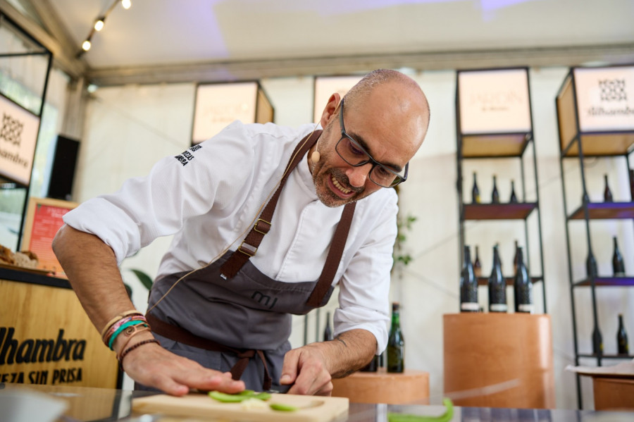 Rafa Centeno inaugura los “Talleres de Tapas Sin Prisa” en Jardín Alhambra A Coruña