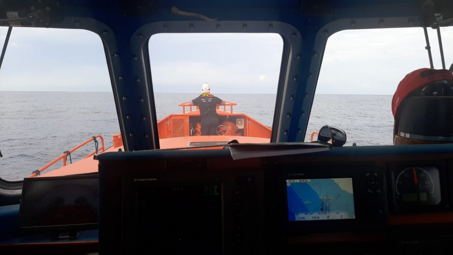 Buscan en la costa a una mujer que cayó al mar desde un buque del CSIC en Dénia