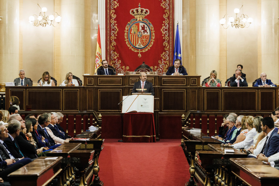 Los senadores gastaron 600.000 euros en viajes pese a disolverse las Cortes