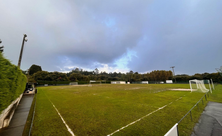 Sada invertirá 300.000 euros en el campo de fútbol de Carnoedo