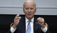 Biden hace historia como primer presidente de EE.UU. en sumarse a unos piquetes