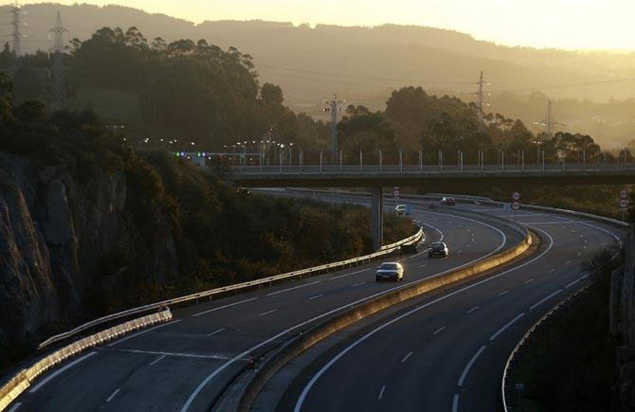 Cortes durante la próxima semana en la autopista entre Carballo y A Coruña