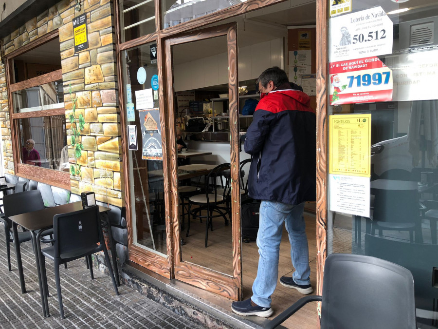 Roban el bar Pontejos de A Coruña por tercera vez en un año