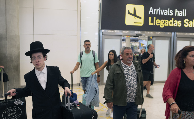 Aterriza en Torrejón de Ardoz un primer avión con evacuados desde Israel