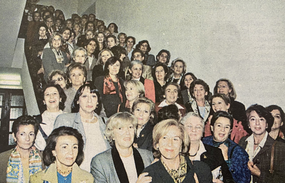 Alumnas de las Esclavas 1998