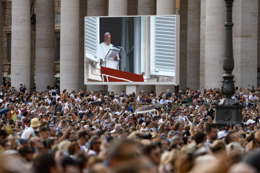 El papa ve escandaloso que se produzca comida suficiente y haya hambruna