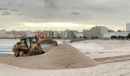 A Coruña levanta las dunas contra los temporales en sus playas