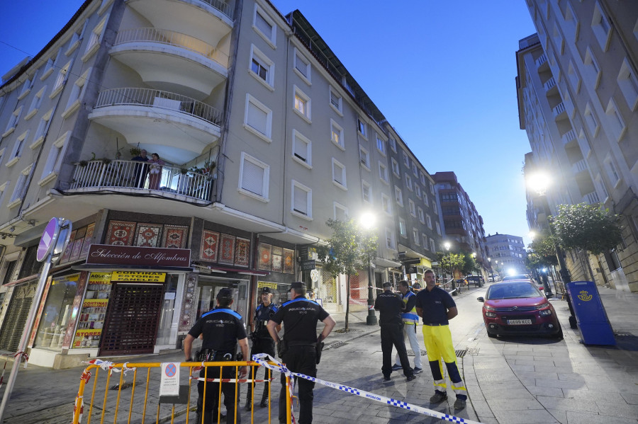 Una serie de indicios apuntan a un  fallo eléctrico en el incendio del edificio de Vigo