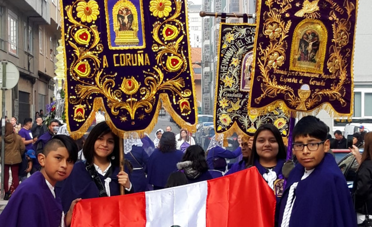 El Señor de los Milagros de Lima reunirá a unos 300 peruanos en la iglesia de San Jorge de A Coruña