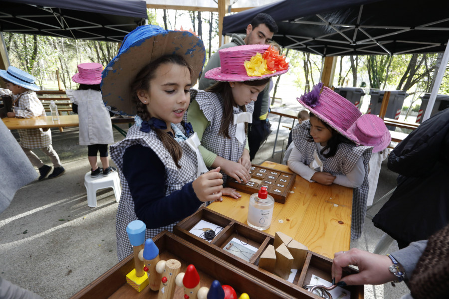 El espíritu de Murguía inunda la Feira Histórica de Arteixo