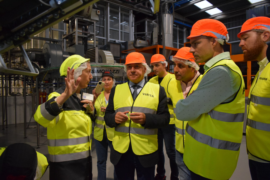 El presidente de la Diputación de Lugo valora el peso y la sostenibilidad de la planta de Fontoira en Cospeito