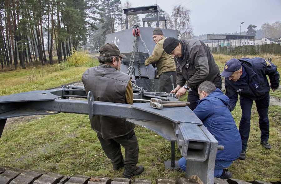 Rusia redobla sus ataques en la región del Donbas cuando Ucrania entra en el horario de invierno