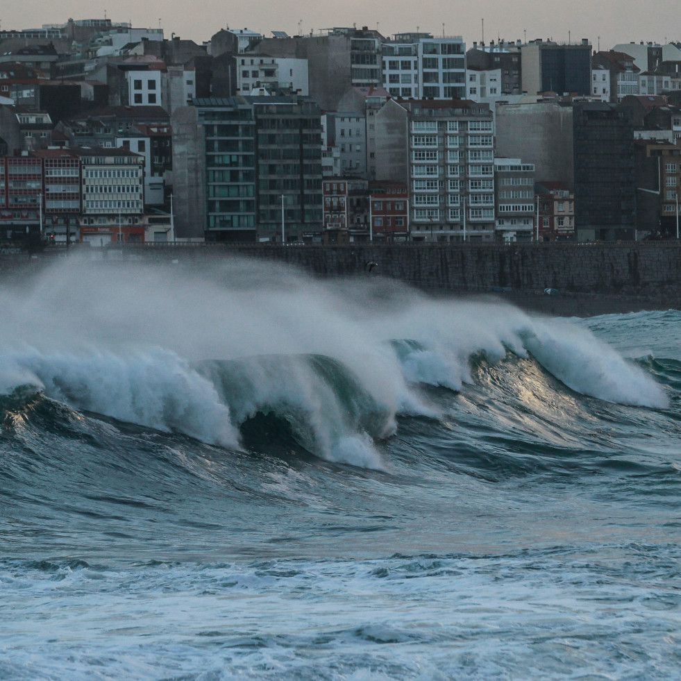 Alerta naranja en A Coruña por viento y oleaje