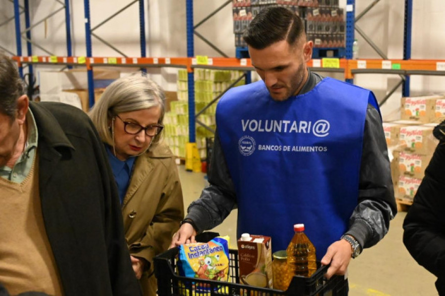 Lucas Pérez, listo para golear al hambre