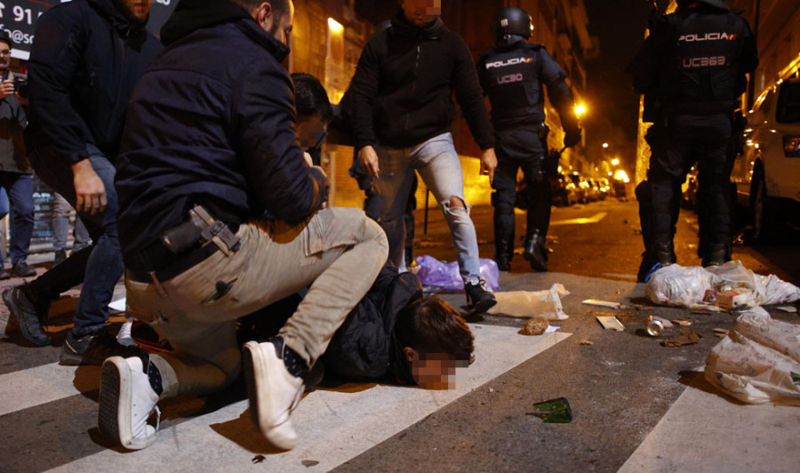 Varios detenidos en los incidentes con radicales en la protesta de Ferraz