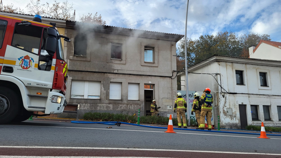 Incendio avenida de Arteixo 3